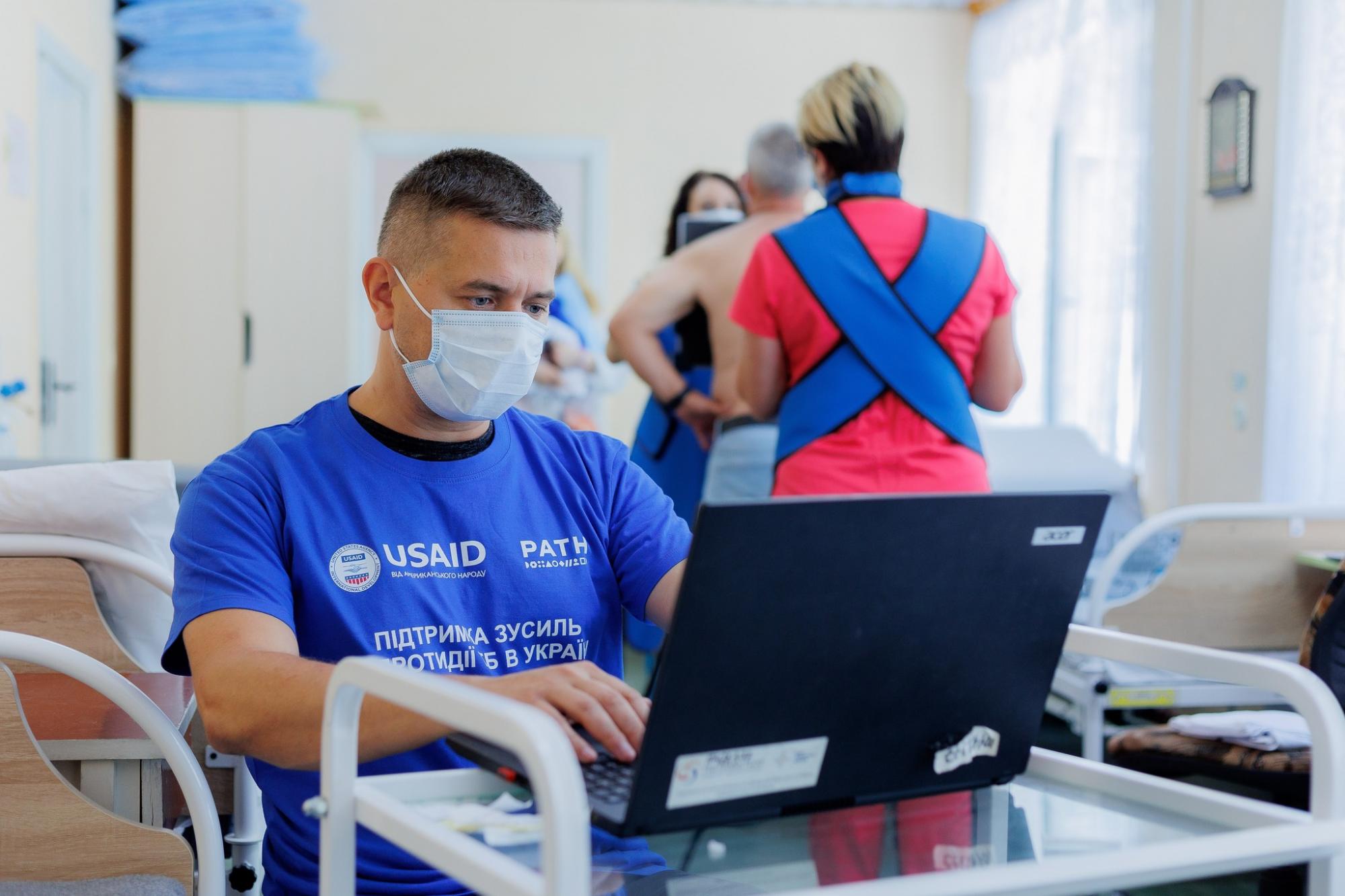 USAID на паузі. Чому Україні заморозили мільярди доларів та якими будуть наслідки